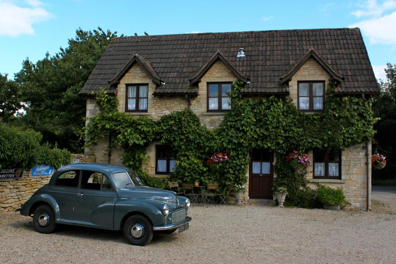Fosse Farmhouse Holiday Cottages Chippenham  Buitenkant foto