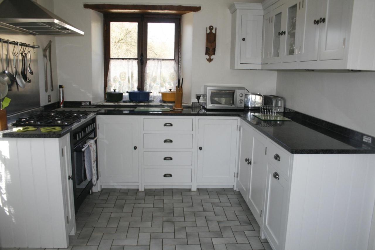 Fosse Farmhouse Holiday Cottages Chippenham  Buitenkant foto