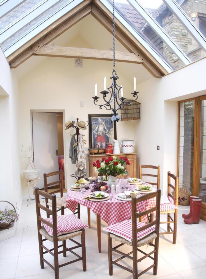 Fosse Farmhouse Holiday Cottages Chippenham  Buitenkant foto